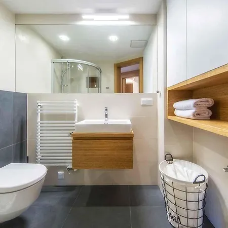 Famixdom - Polana Szymoszkowa Apartament